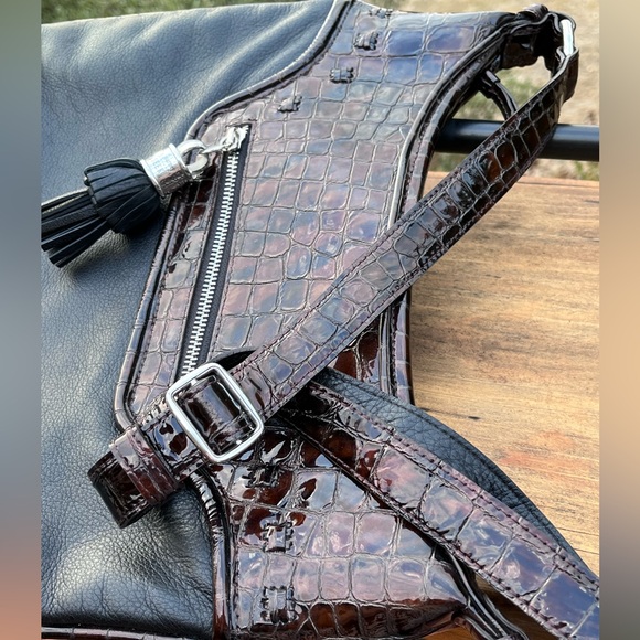 EUC Brighton Faux Croc Embossed Soft Leather Shoulder Bag - Picture 5 of 13